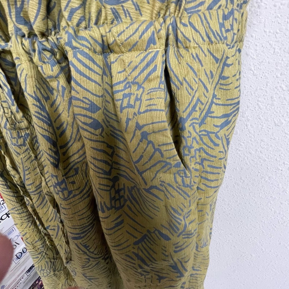 Sleeveless V-Neck Printed Sundress in Olive Yellow - Picture 11 of 12